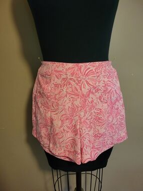 Lilly Pulitzer Shorts White And Punk Floral Print With Front Pockets